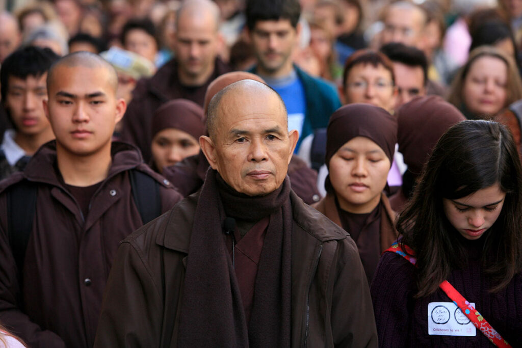 Thich Nhat Hanh - The Fourteen Mindfulness Trainings. Order of Interbeing.